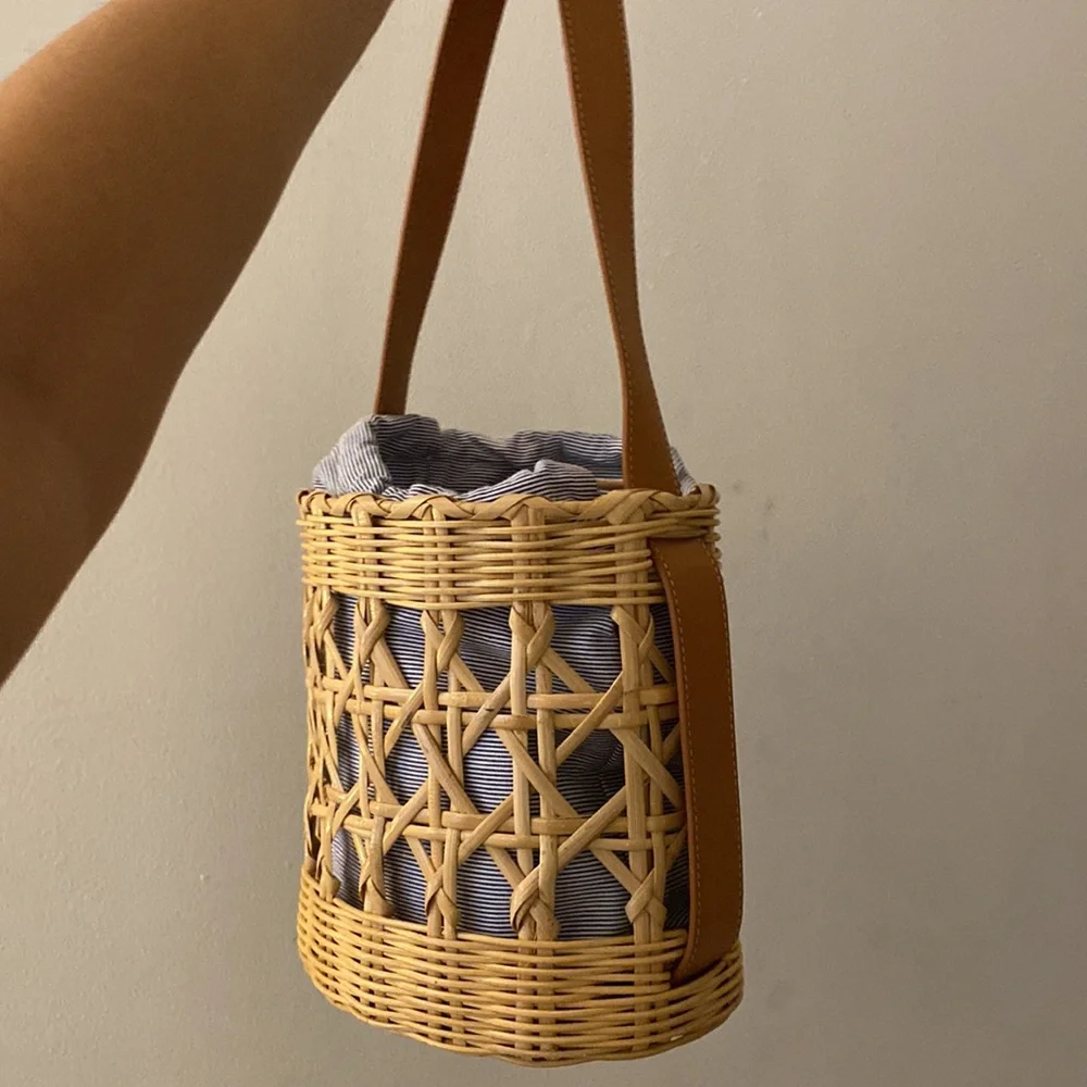 J.McLaughlin basket purse with blue striped interior and brown handle - Picture 5 of 5